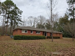 Building Photo - 105 Crestview Dr