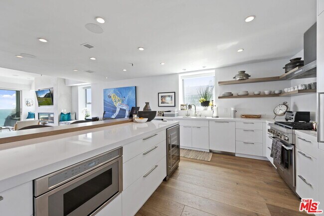 Foto del edificio - 25366 Malibu Rd