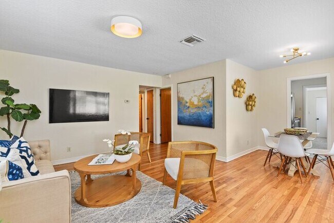 Foto del edificio - Charming bungalow in Winter Park