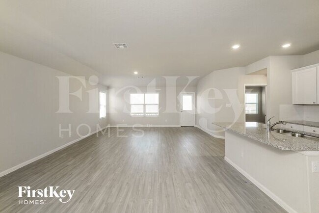 Foto del edificio - 6707 Hatchery Way