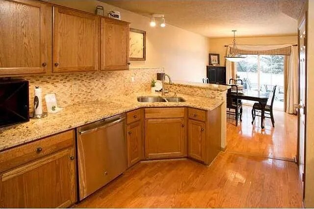 Building Photo - 7845 Autumn Ridge Ave