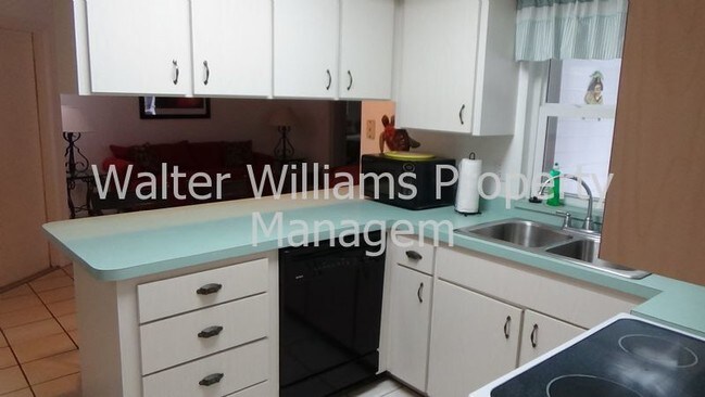 Building Photo - 24 Wisteria Dr