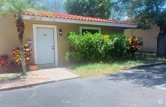 Building Photo - 10871 NW 45th St