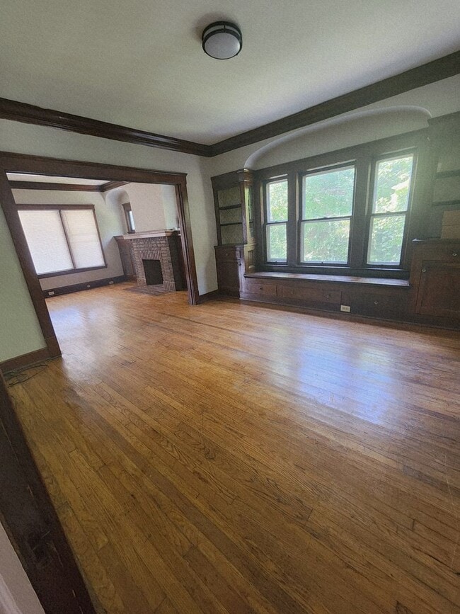 Foto del edificio - 126th,E.2681