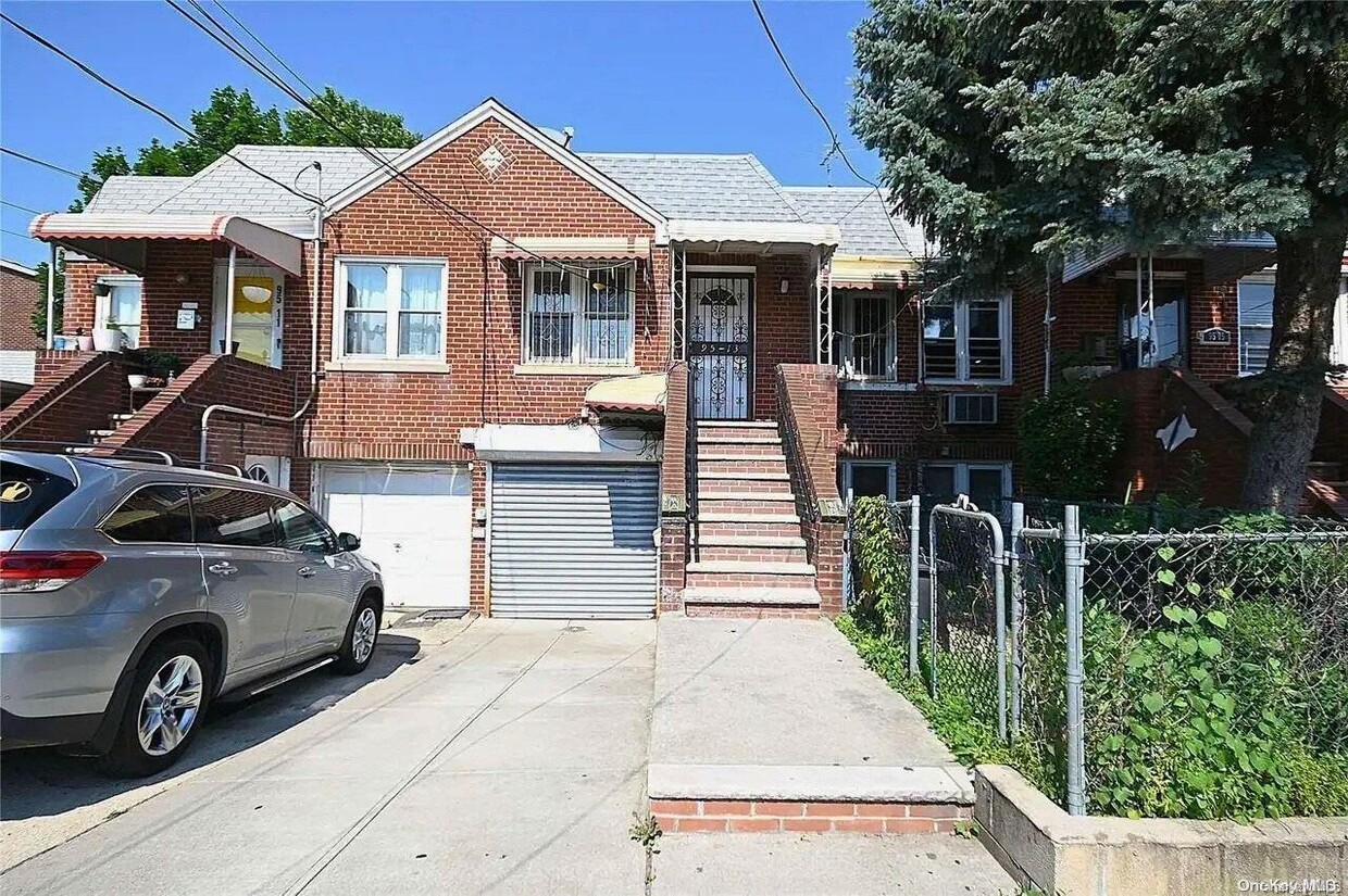 Foto principal - 95-13 97th St