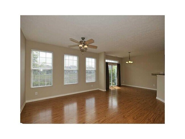 Building Photo - 10931 Lemongrass Dr
