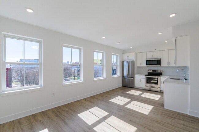 Photo - 1201 W Girard Ave Apartments