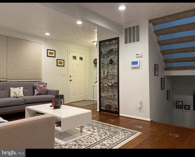 Building Photo - 7881 Tyson Oaks Cir