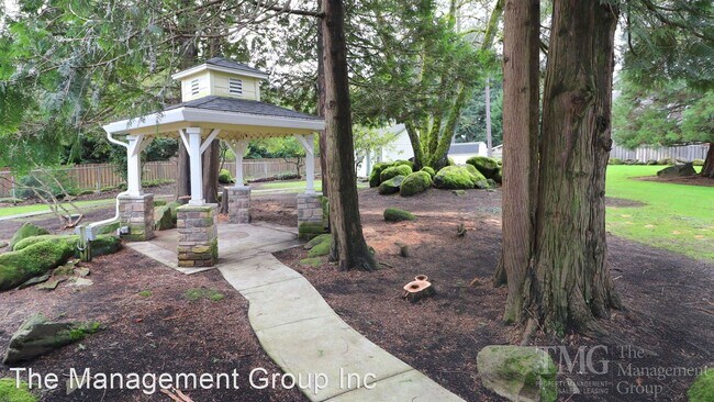 Foto del edificio - 3 br, 3 bath House - 2806 SE Bella Vista Road