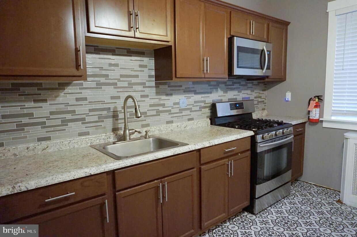 4706 Lafayette Ave, Pennsauken Township, NJ 08109 Townhome Rentals in
