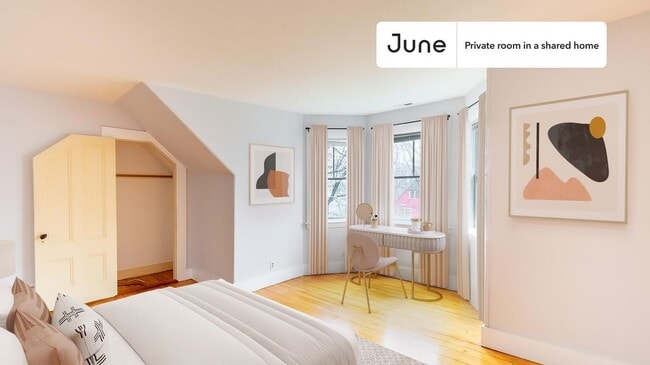 Room in Shared 5 bed/2.5 bath home - Room in Shared 5 bed/2.5 bath home