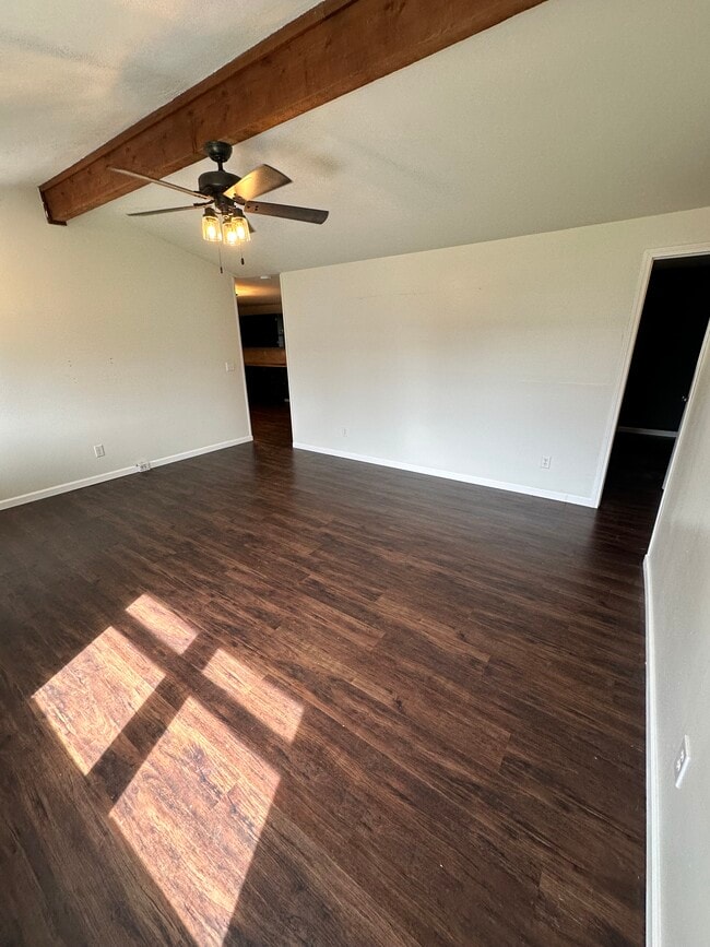 Foto del edificio - 413 W Elm St