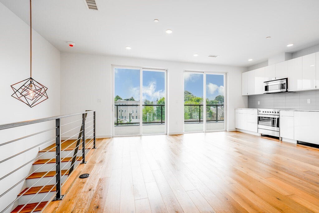 Foto principal - 97 Elmwood St