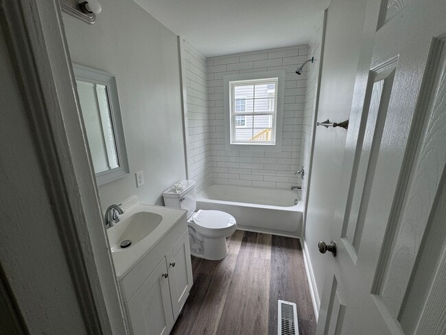 Photo - 331 Wheeler Ave Apartment