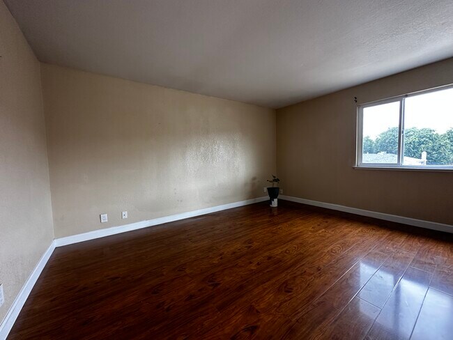 Foto del edificio - 1515 Mount Herman Dr