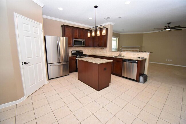 Building Photo - 4467 Gerona St