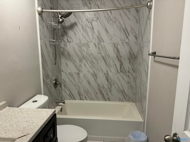 Foto del edificio - 12105 Carriage Ct SE
