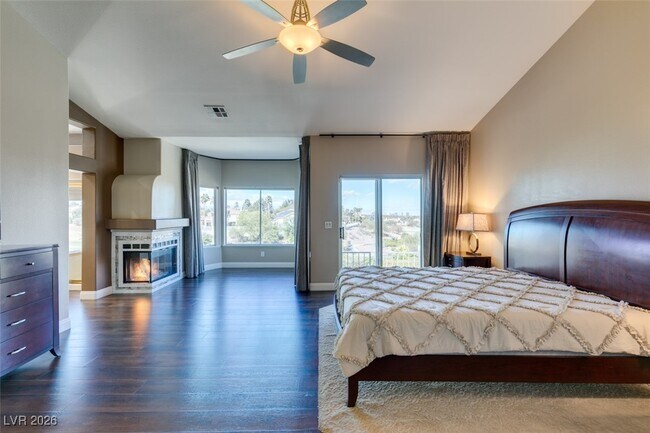 Building Photo - 54 Grossinger Ct