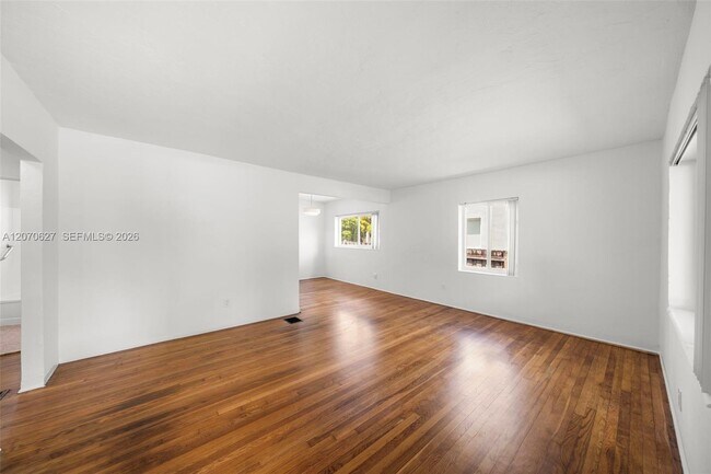Foto del edificio - 5730 SW 42nd Terrace