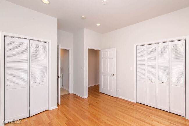 Foto del edificio - 2 br, 2 bath Townhome - 3040 Desoto St
