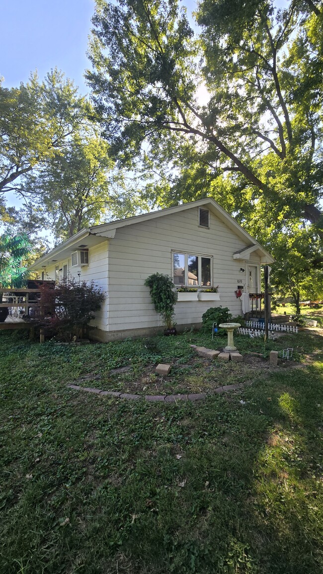 Building Photo - 7th Avenue