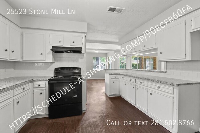 Foto del edificio - AVAILABLE NOW!