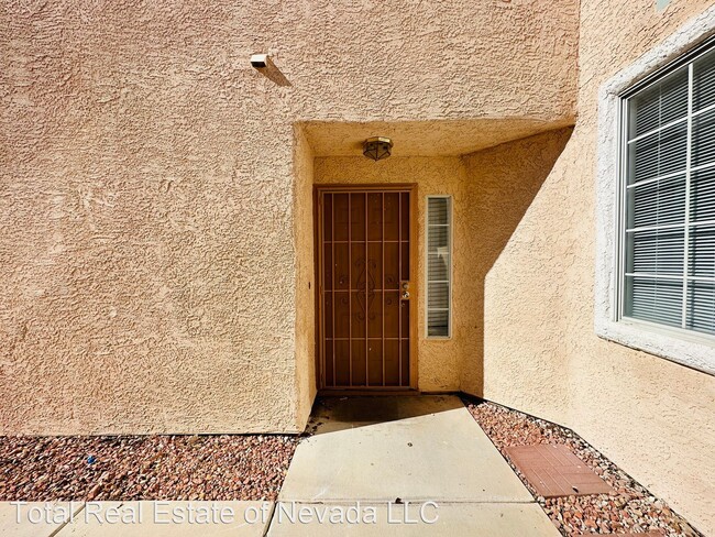 Building Photo - 3 br, 2 bath House - 2528 Silver Shadow Dr
