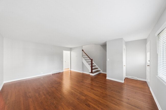 Building Photo - 1332 Greenwillow Ln