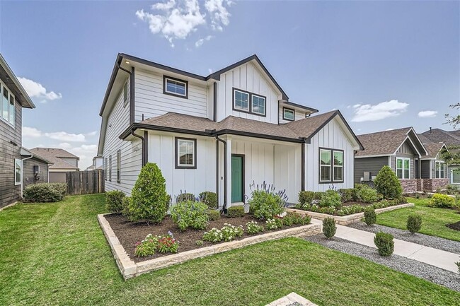 Building Photo - 203 Pinkerton Dr