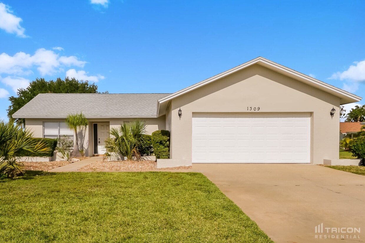 1309 68th Street W Bradenton FL House Rental in Bradenton, FL