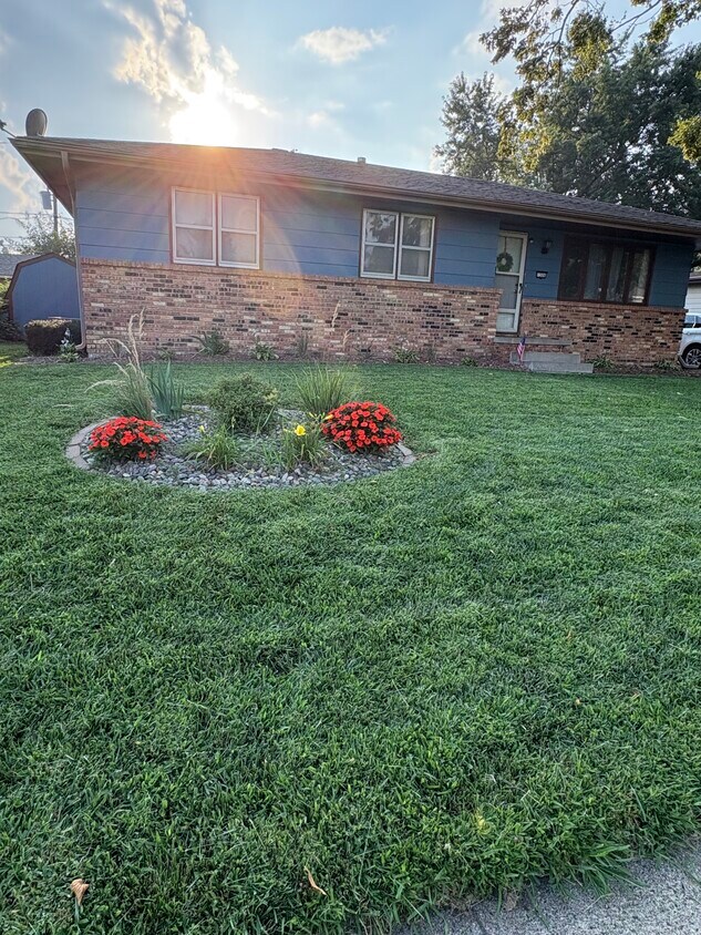 Foto principal - 1306 SE Bel Aire Rd