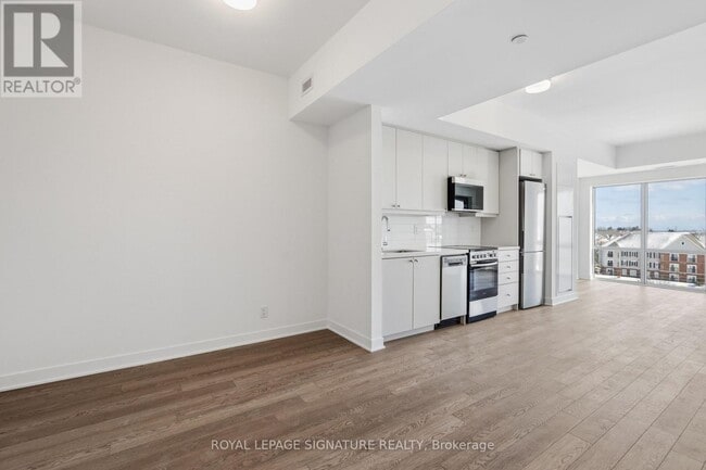 Building Photo - 51 Clarington Blvd