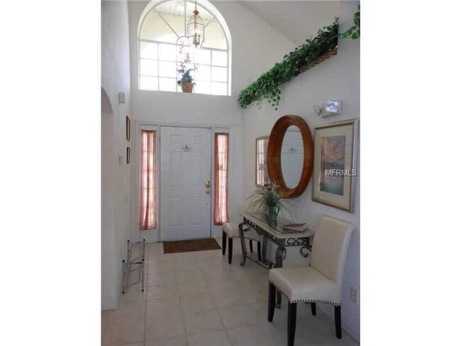 Building Photo - 105 Balmoral Ct