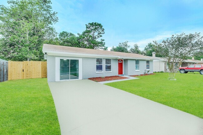 Building Photo - 2380 Sharon Lake Dr