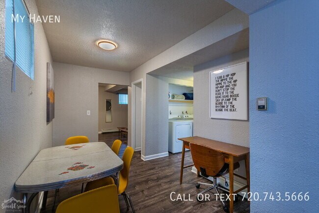 Foto del edificio - 1579 W Maple Ave