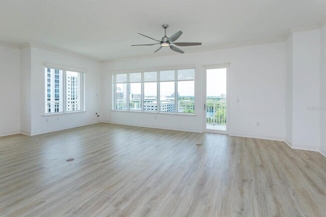 Building Photo - 100 S Eola Dr