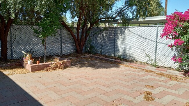 Foto del edificio - 5071 S Cherry Ave