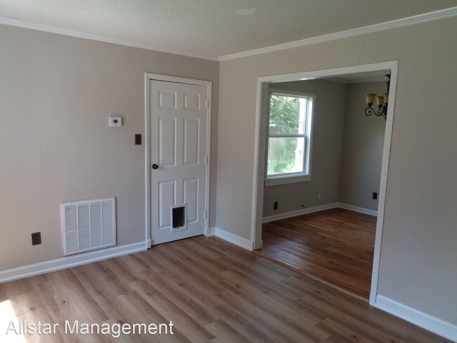 Building Photo - 2 br, 1 bath House - 159 Batesville Dr