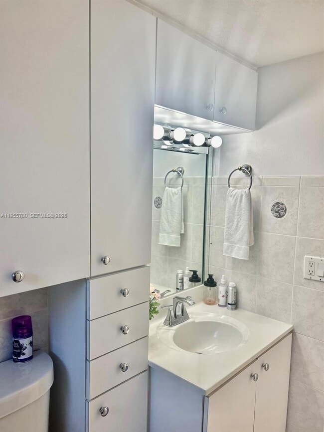 Building Photo - 12285 SW 10th Terrace