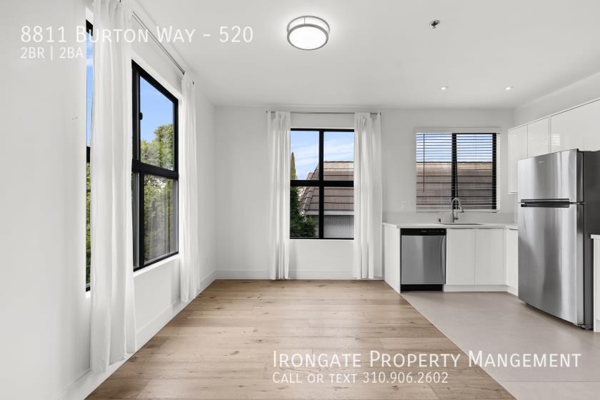 Foto principal - 8811 Burton Way