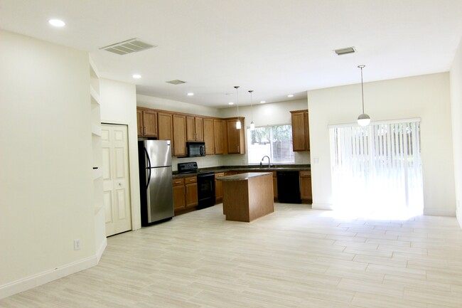 Kitchen - 10619 Shady Falls Ct