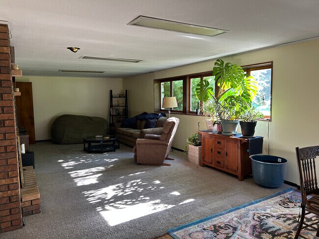 Foto del edificio - 3080 Perrot Ave S