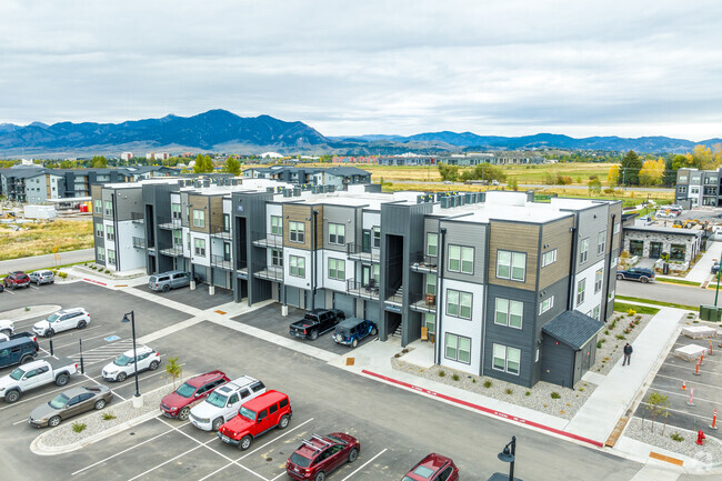 19th & Graf Apartments