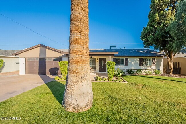 Foto del edificio - 8263 E Cypress St