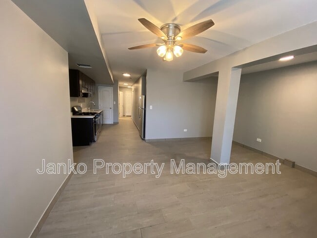 Building Photo - 5700 S Wabash Ave