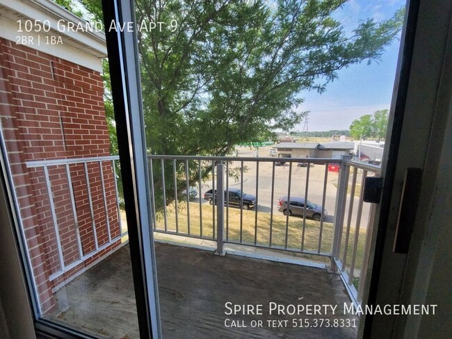 Foto del edificio - Marion 2 Bed, Secure entry, Fireplace Move...