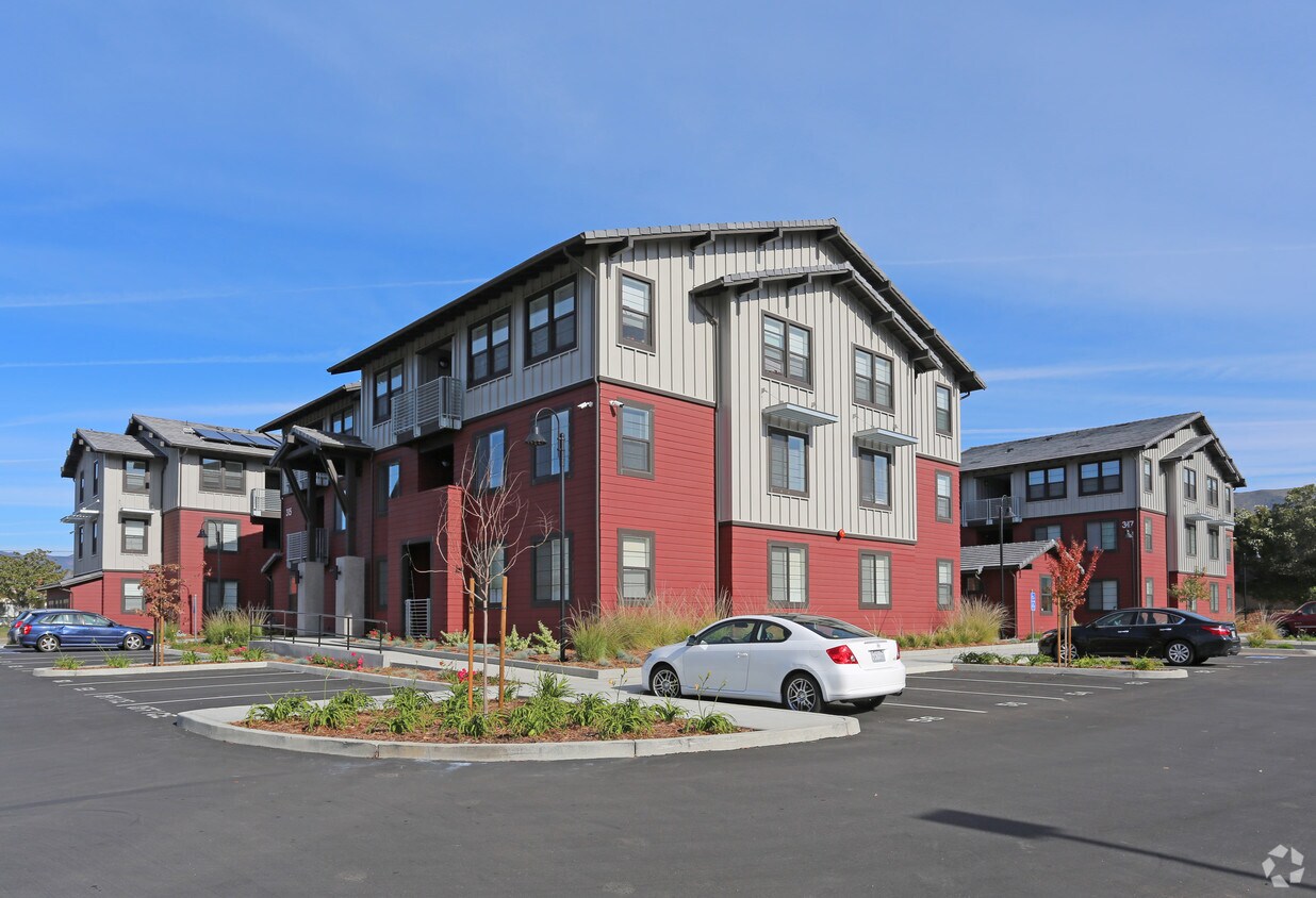 Foto principal - South Hills Crossing