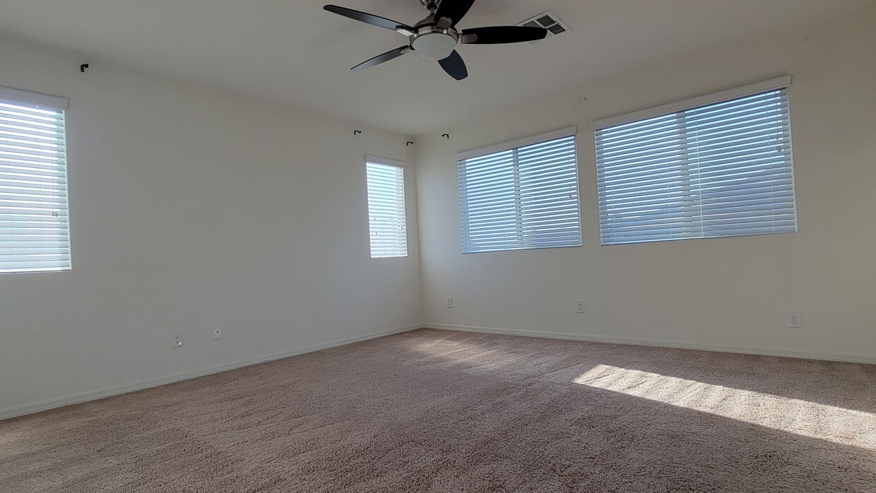 Primary Photo - 1362 Bear Brook Ave