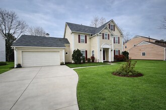 Building Photo - 5320 Bellflower Ln