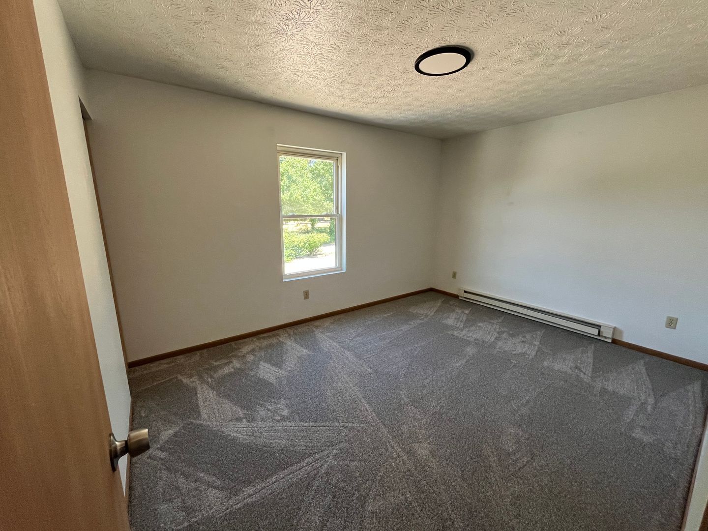 1881 S Arlington St Akron, OH 44306 – photo 4